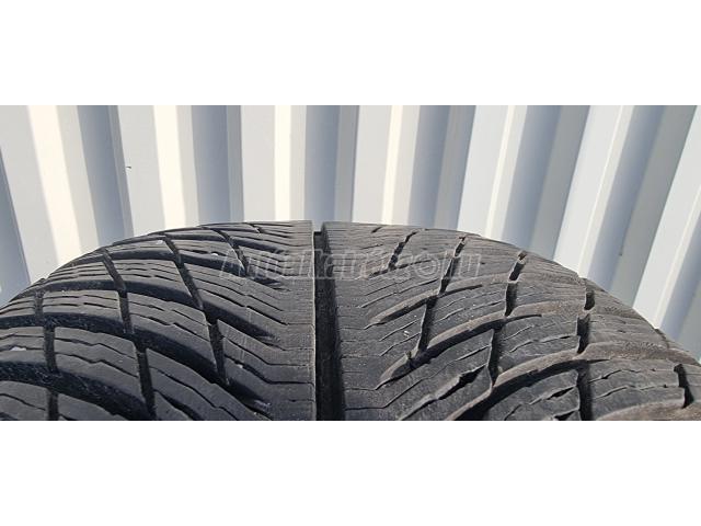 Michelin pilot alpin235 R18 gumi rak