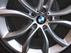 Pirelli NYÁRI nyári 255/50 R19 107 V TL / Gyári alufelni V küllős 549 gyári 19x9