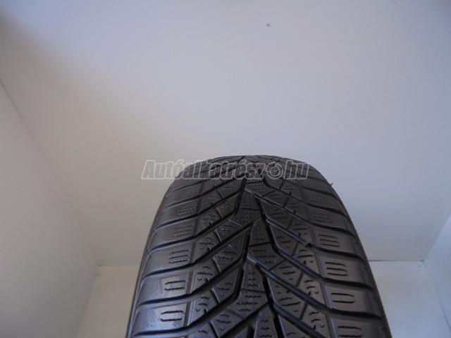 Gomme Yokohama Bluearth Winter V906 215/60 R17 96 H