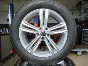 Goodyear Ultra Grip Performance GEN-1 AO téli 235/55 R18 104 H TL 2020 / Gyári alufelni 18x7