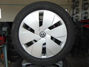 Goodyear Ultra Grip Performance+ téli 215/55 R18 95 T TL / Gyári acélfelni 18x7,5