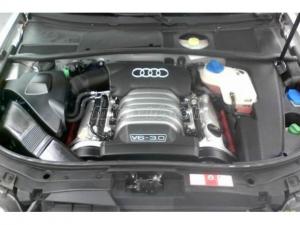 AUDI A8 ROK, L ROK / CGXA motor