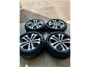 Michelin pilot alpin 5 suv téli 225/60 R18 104 H TL 2022 / Gyári alufelni Toyota RAV 4 18x10,5